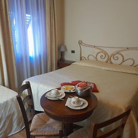 Petit Chateau Montecatini Terme Kültér fotó