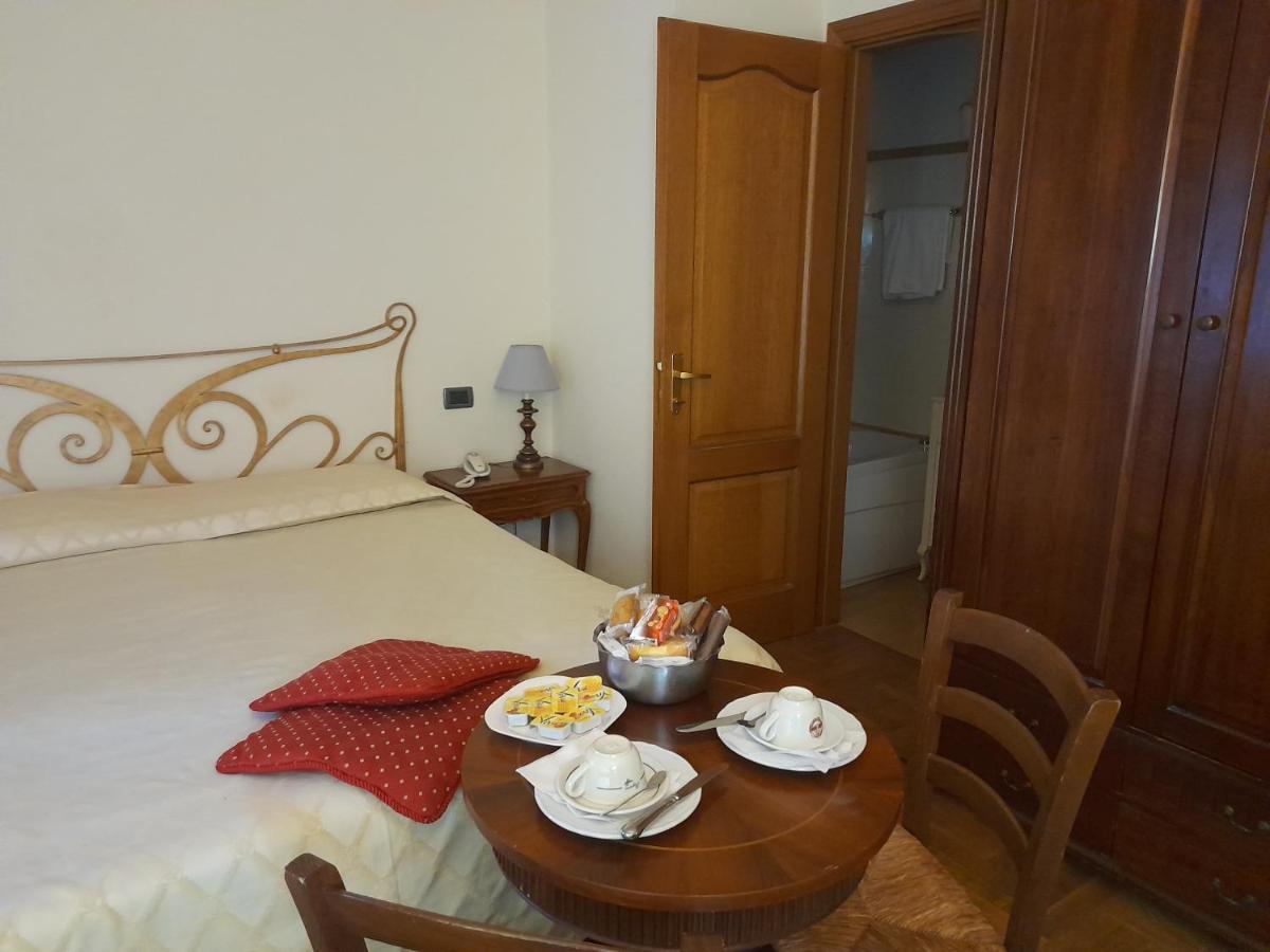 Petit Chateau Montecatini Terme Kültér fotó