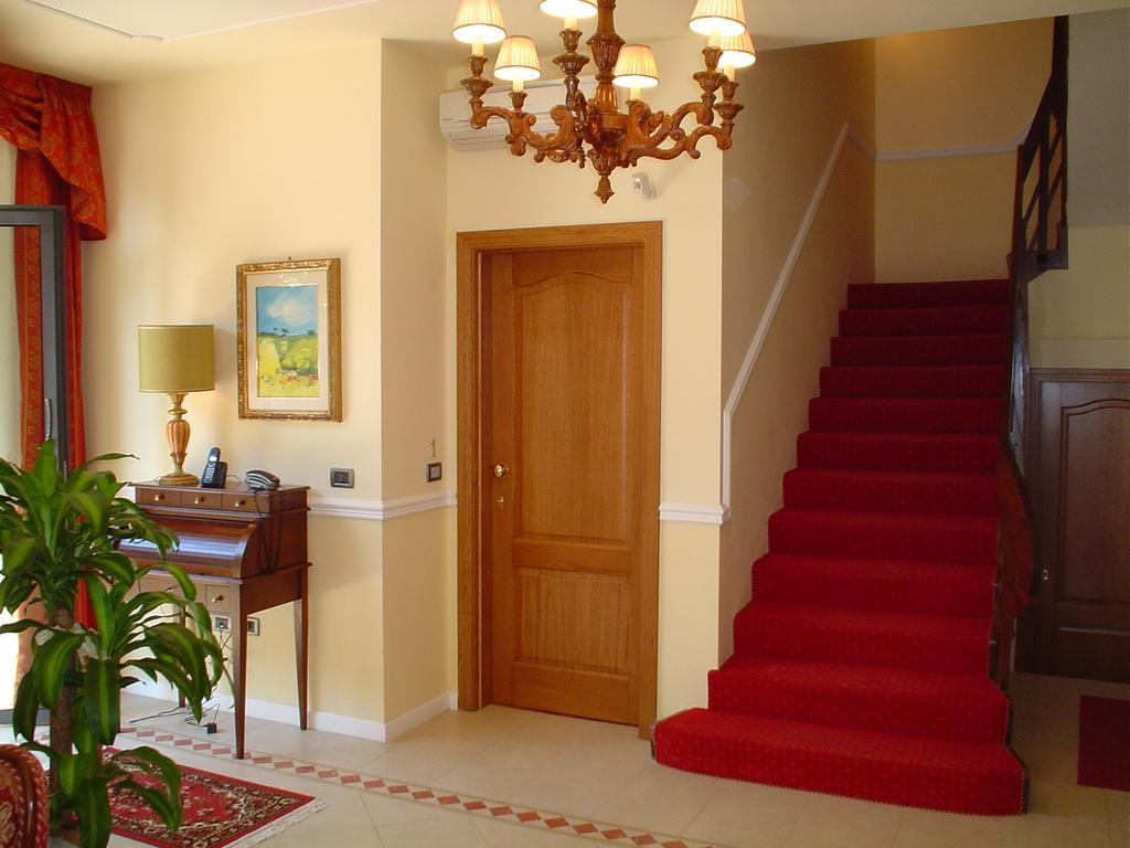 Petit Chateau Montecatini Terme Kültér fotó