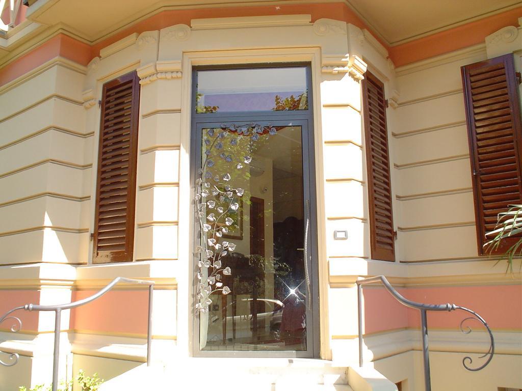 Petit Chateau Montecatini Terme Kültér fotó